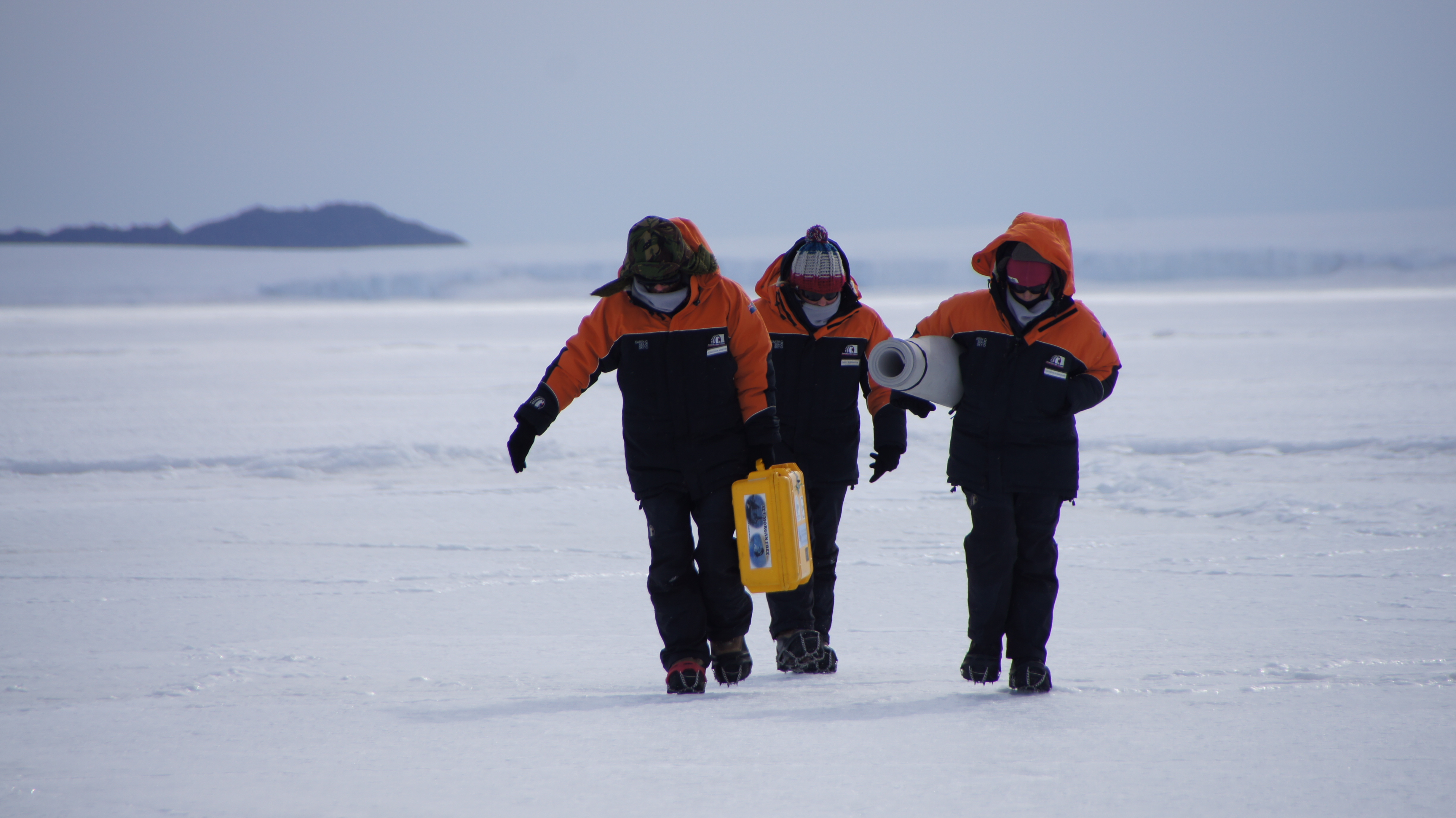 PCAS students heading out on the ice shelf with hydrophone gear, following screening of Blackfish (photo: Dr Ursula Rack)